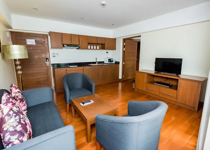 Bally Sukhumvit Hotel 3*