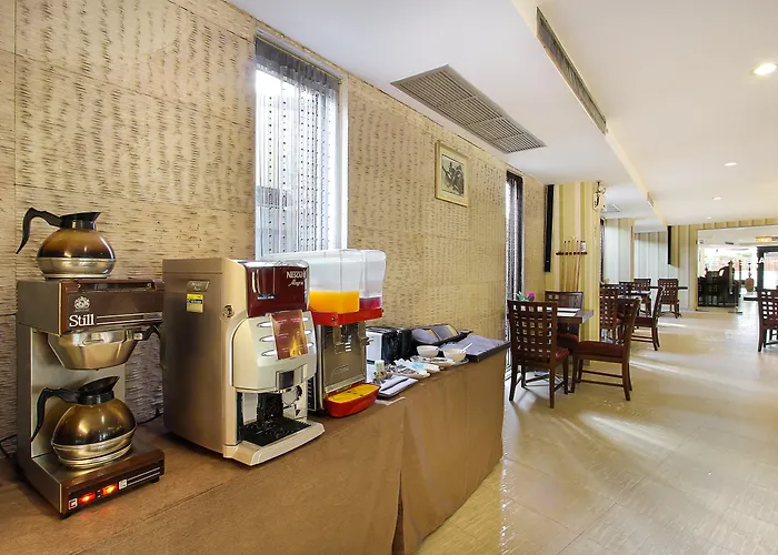 Bally Sukhumvit Hotel 3*