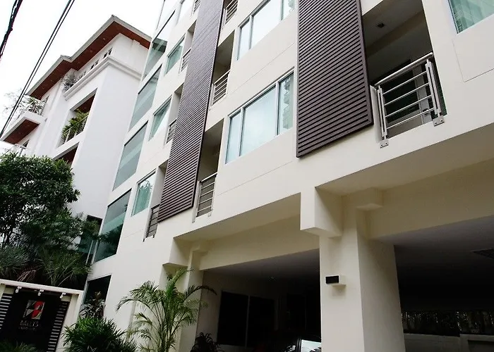 Bally Sukhumvit Hotel 3*